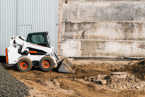 Skid steer material handling - Rockland Manufacturing skid steer attachments